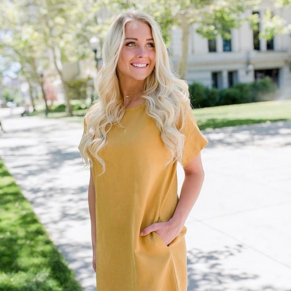 mustard yellow t shirt dress Everlane | The Weekend A-Line Swing T-Shirt Dress in Mustard Yellow Size Small